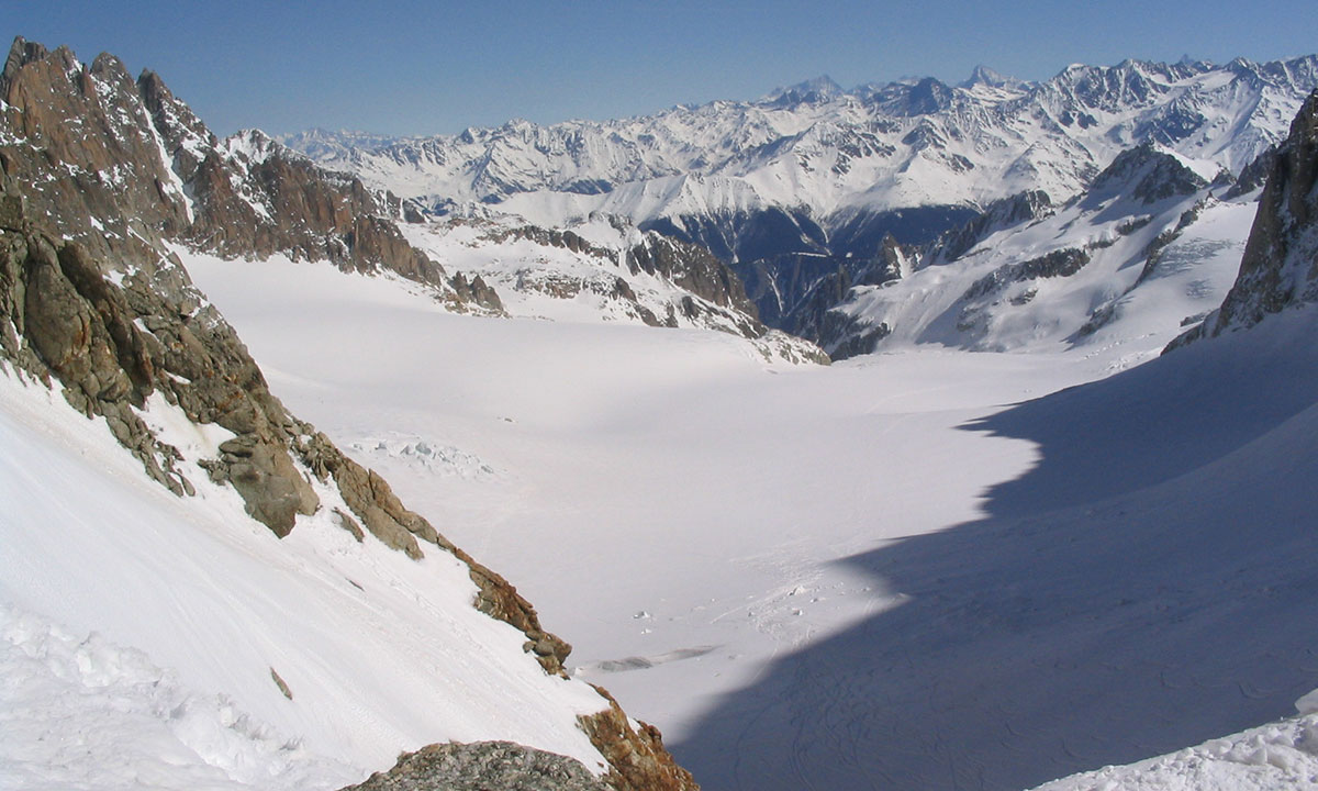 3 cols: Col Chardonnet + Fenêtre Saleina + Col Sup du Tour with Thomas Sweden Ski Touring